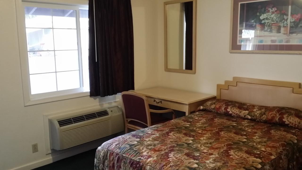Motel Redwood Willits